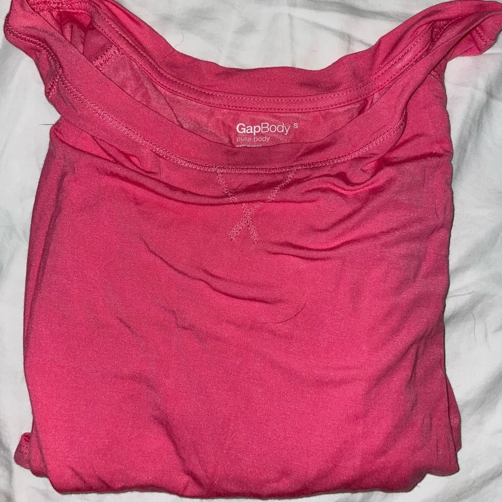 Gap body athletic long sleeved tee